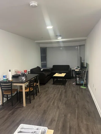 Common Room - South Campus Commons 7 Lease Transfer Apartments