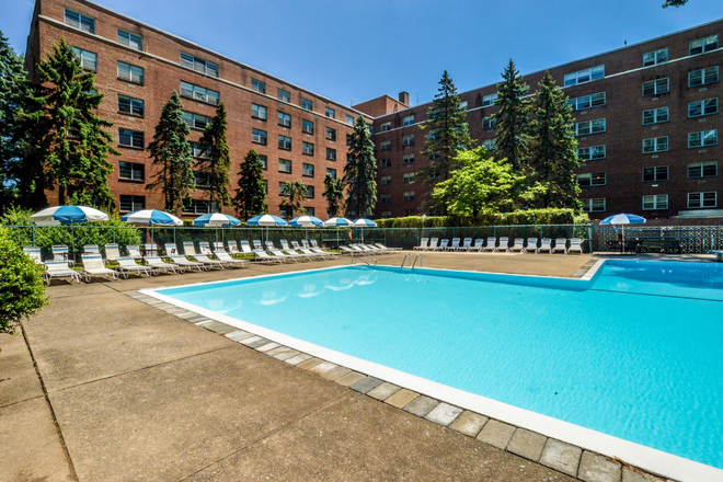 Pool and general apartment view. Please contact me for more photos if you want. - Rosemont Plaza