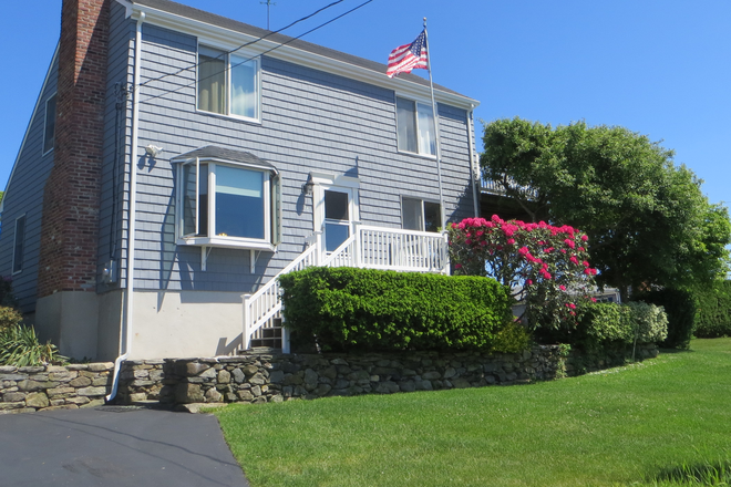 Front of house - 36 Willow Ave Narragansett, Sand Hill Cove