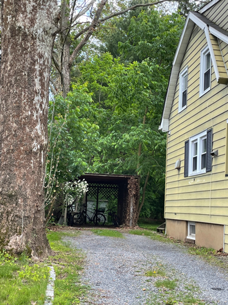 Driveway, carport and the house - Furnished Room-Wilder Ave-Princeton Junction House