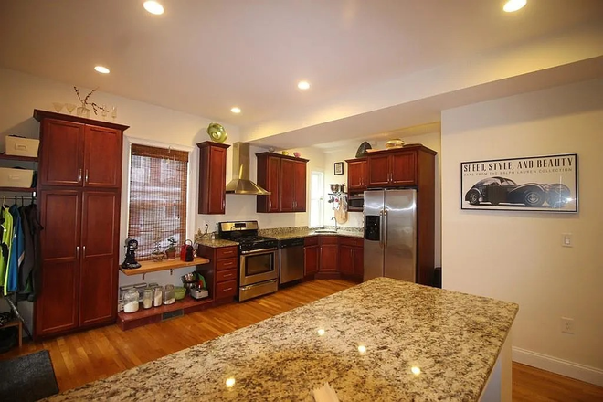 Kitchen - Adams St Townhome