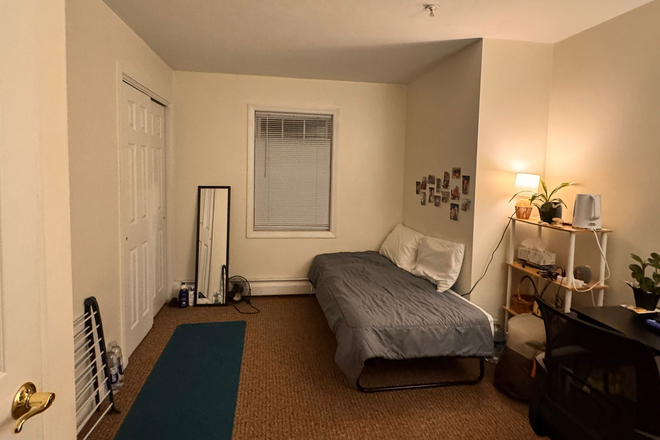 Your private bedroom - Cosy private room close to UMass in Amherst/Hadley – Available January 2025! Apartments