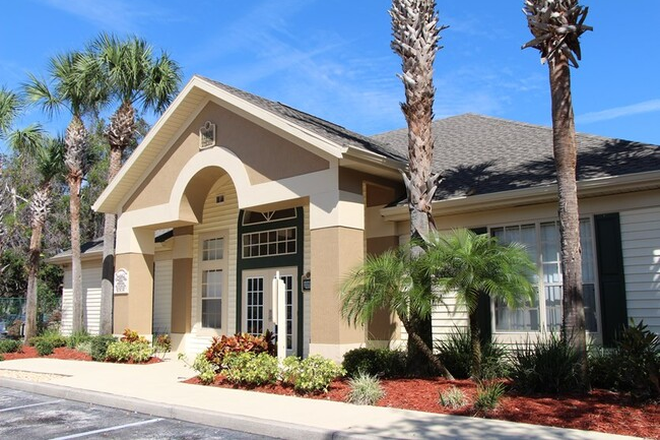 Clubhouse - Boardwalk at Alafaya Trail: 2025 - 2026 Fall Lease
