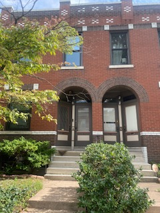 Front Exterior - 1120A S. Taylor Ave.