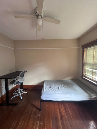 A side profile of the room! Let me know if there are any questions! - 207 West Stadium Avenue
