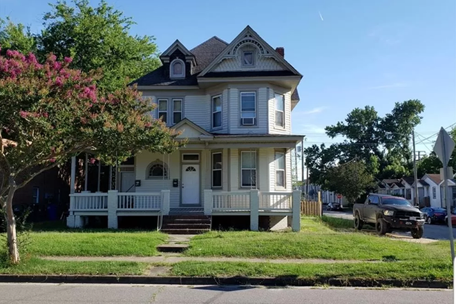Front Exterior - 639 West 26th Street #B Duplex