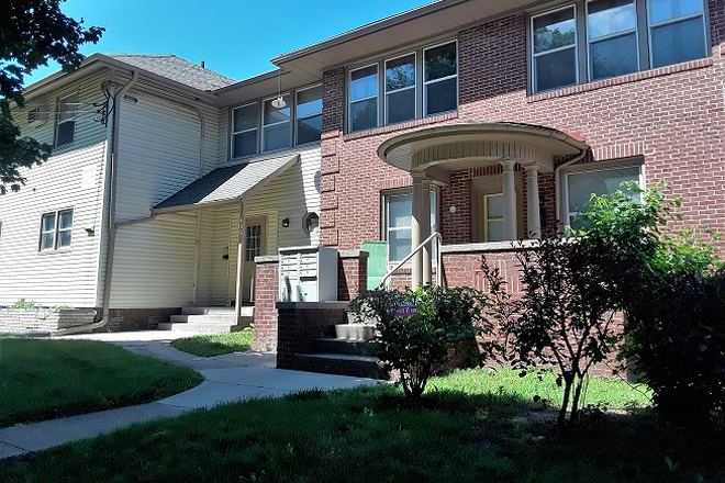 Exterior - One Bedrooms On Dodge Apartments