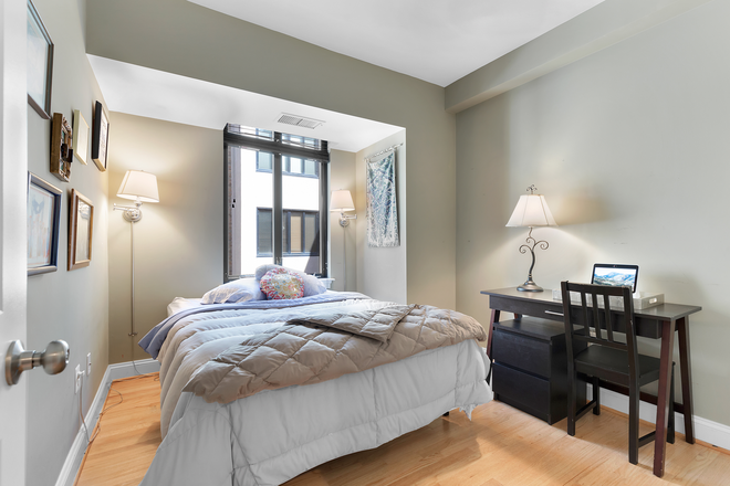 Bedroom - Dupont Circle/ Logan Circle Fully Furnished Bedroom in 2 Bedroom Apartment