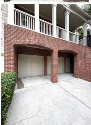 Driveway - Weatherstone Townhomes