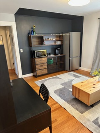 Kitchenette - Sunny Private Entrance Newton Ground Floor Room in House Private Bathroom/Kitchenette Flexible Lease