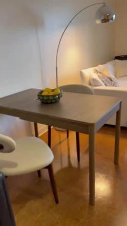 Apartment tour - One bedroom in One Western Avenue