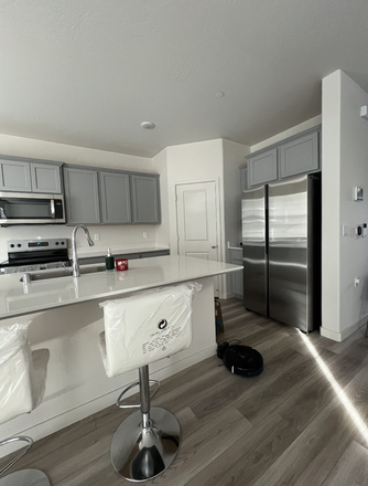 Kitchen - New 2024 Home - Only 3 mi. from UC Merced. Close to Campus & Walking Distance to Cat-Tracks