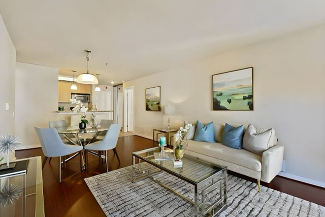 Your Beautiful Home is Waiting for You! - Beautiful 2Bed/2Bath Condo in Emeryville - 15 minutes to/from UC Berkeley