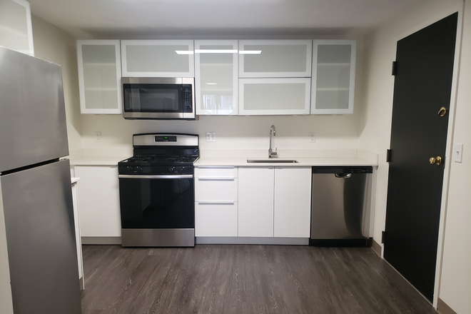 Kitchen - Renovated 2 Bed Apt with Walking Distance to Campus in Brigham Circle