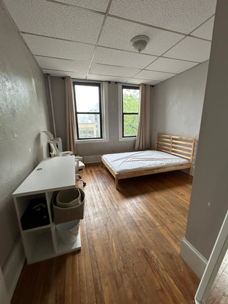 Bedroom - Shared apartment walking distance to BU