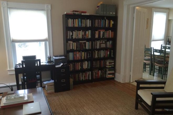 Spacious living room. - 1BR apt-Vandeventer Ave-Princeton