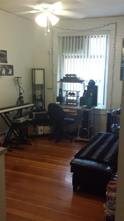 Call call or text Arezou at 617-584-7817 - STUDIO IN AN AMAZING LOCATION! CLOSE TO SO MANY SCHOOLS! ELEVATOR & CONCIERGE&nbsp;! Apartments
