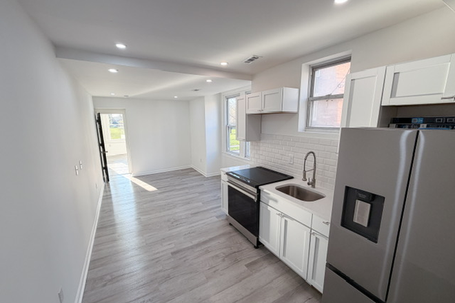 Kitchen - Condo Style living
