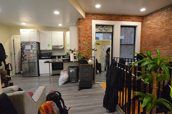 59 westland - Huge 3 bedroom apartment Walking distance From Campus !