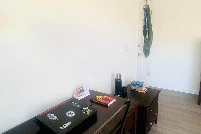 Bedroom - The Province Sublease Apartments