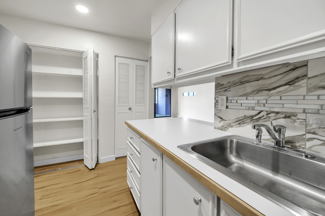 Pantry closet, looking toward balcony through Living dining room - CLOSE  to CU, Dairy, & NAROPA plus Pearl or  29th Street MALLS=>.SUNDANCE VENUES!
