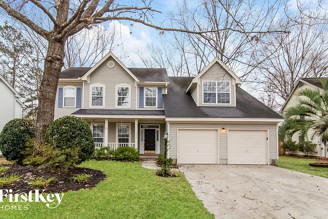 Two story home - Home Rental in Goose Creek