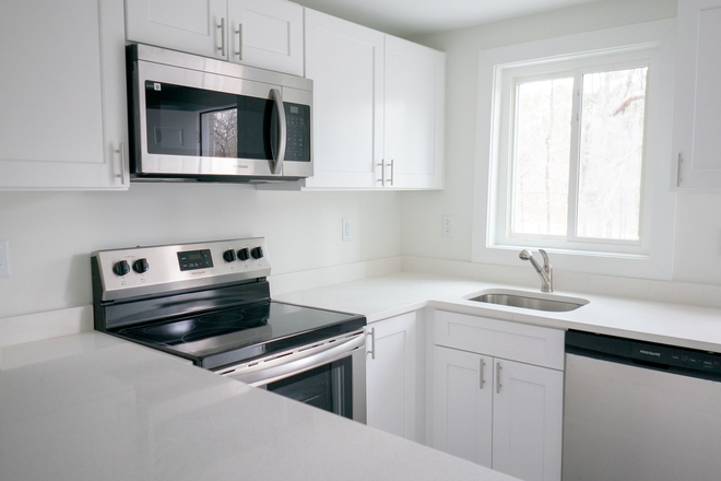  - Welcome to Creekside Trail Condominium Homes of Chapel Hill. Pre-Leasing