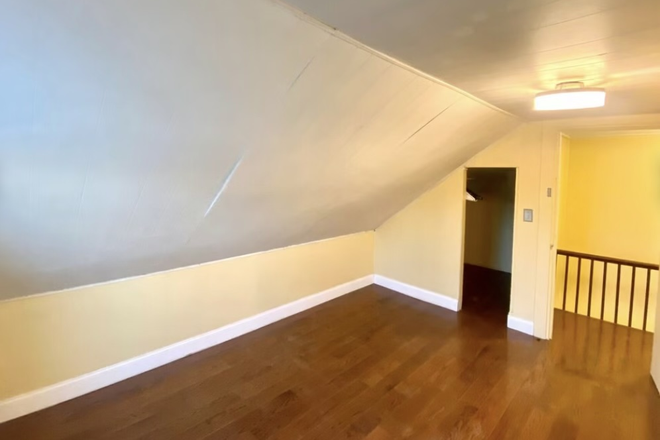 Unfurnished Bedroom/Study - Union Square 1-2 bedrooms, summer sublet (July - August, dates flexible, possible lease takeover) Townhome
