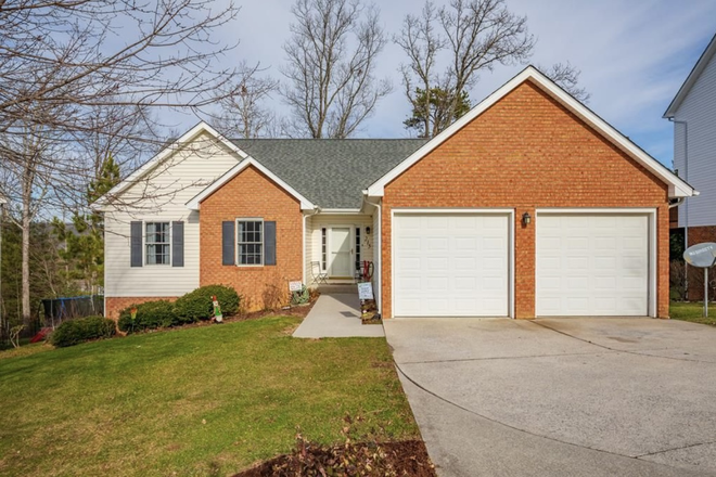 Front view - Maple Ridge Community Home
