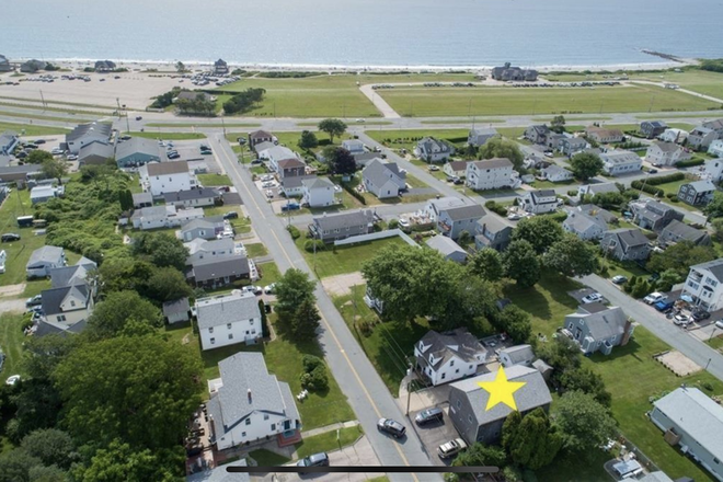 House Location - **SPECIAL PRICE** Steps from Beach - 3 Bd/1.5Ba