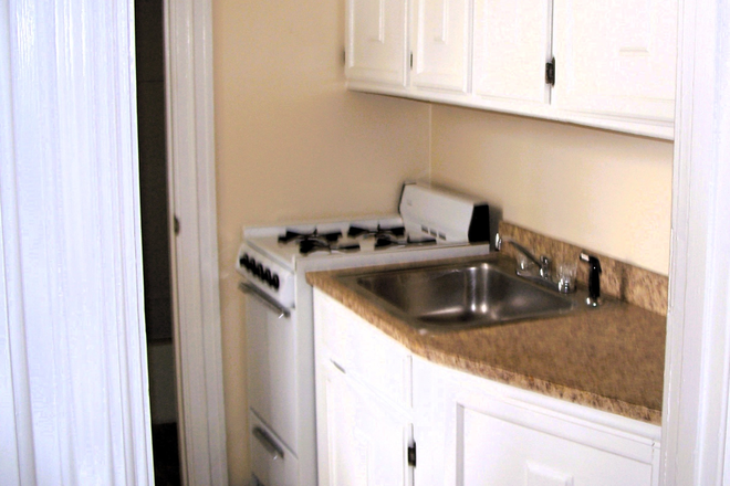 kitchen - 159 Prospect Street, 1 Bed, $1950 - Avail. August 1st