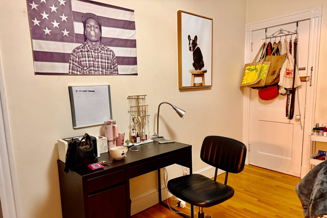 1 - BU West Campus Large 3 bedroom close to Green Line and West Campus Avail 9/1