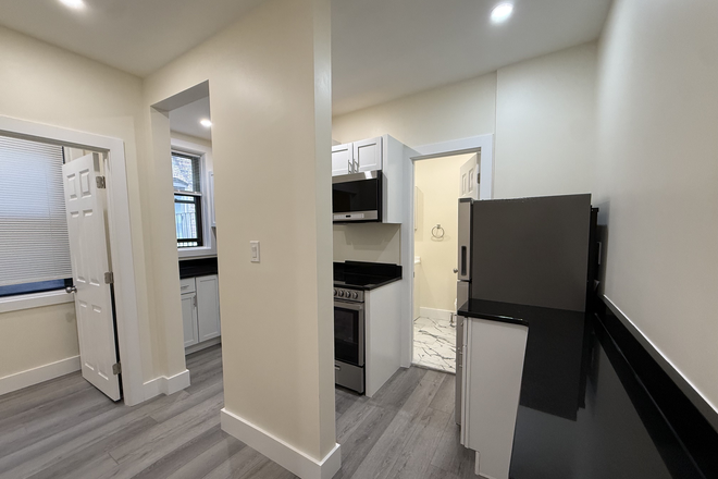 Kitchen - Large Studio Available 7/1/26! *CONTACT NOAH 603-470-8181 Apartments