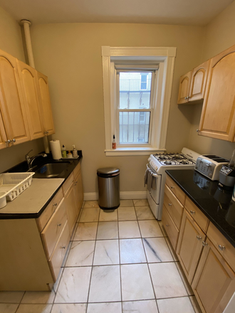 Kitchen - 1/2 Bedroom Split with flexible layout! Apartments