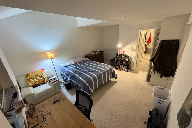 Bedroom - Private room for rent in North Boulder