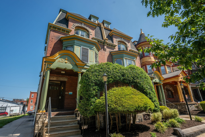 4039 Spruce - 4039 Spruce St Apartments