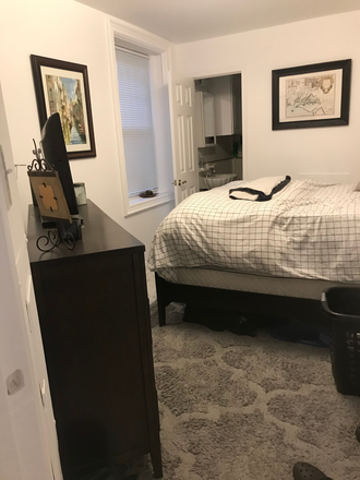 Studio Main Area - Logan Circle- STUDIO Apartment $1700