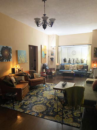 Living Room - Two Tranquil Rooms in Soulful Artist's home - Moon Room $1000/mo or Tree Room $1100/mo