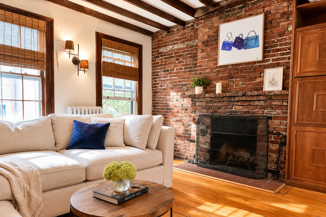 1 - Beacon Hill 2 floor penthouse 2 bed 1.5 bath for 9/1 No Fee