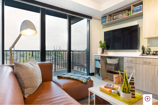 Living & Kitchen 1007-B - THE HUB Apartments