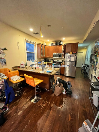 Kitchen - NO BROKER FEE! Available 9/1/2026! 4 Bed 2 Bath Apartment on Parker St.!
