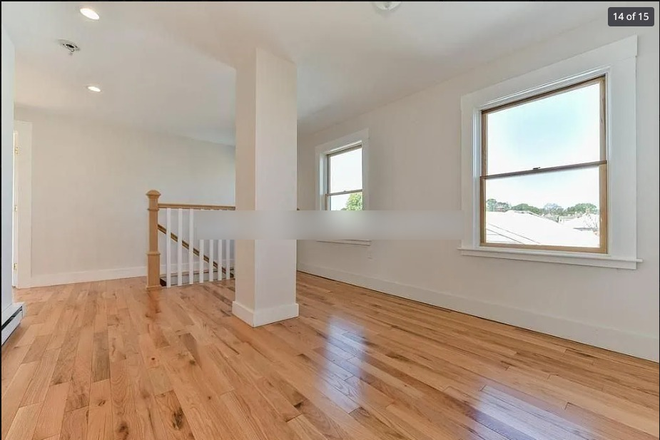 - - Close to Campus!! Spacious 5 bed 2 bath w/ Laundry & Parking Apartments