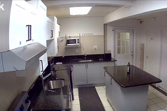 Kitchen - $280 - $340 Room For Rent - 40th Market St Apartments