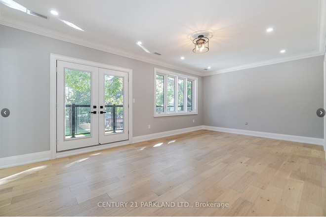 Bedroom - 🏠SCARBOROUGH — Master BR w/ Private Bath, Balcony & Pool — 1450