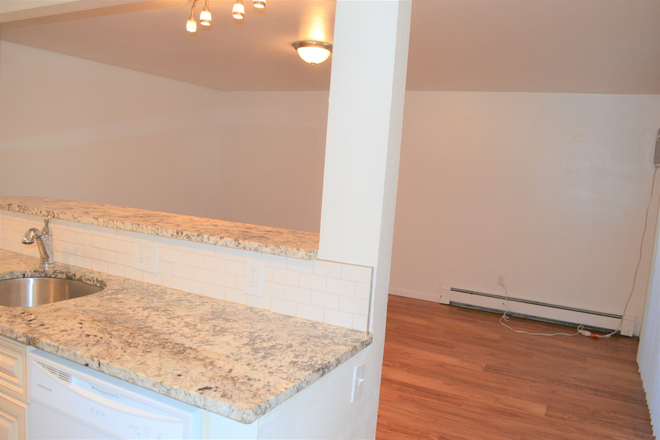 1920 19th #8 - 1920 19th St. (3BR/2BA) Apartments