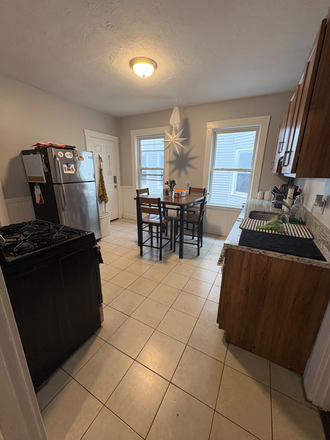 Kitchen - 3 Rooms Available in 4 Bed, 1.5 Bath in Dorchester/Savin Hill- Fall Move in!