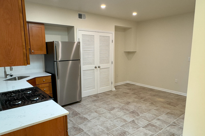 Kitchen/Living - Large 3 Bedroom Apartment on Drexel Campus