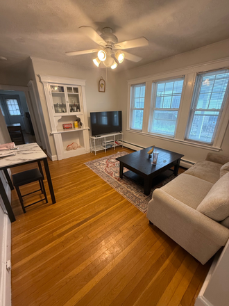 - - GORGEOUS THREE BED NEAR TUFTS FOR 2027 Apartments