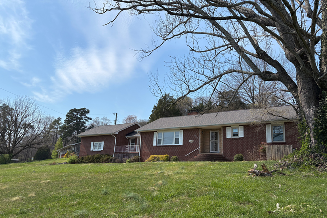 Front of House - Fountain City Home
