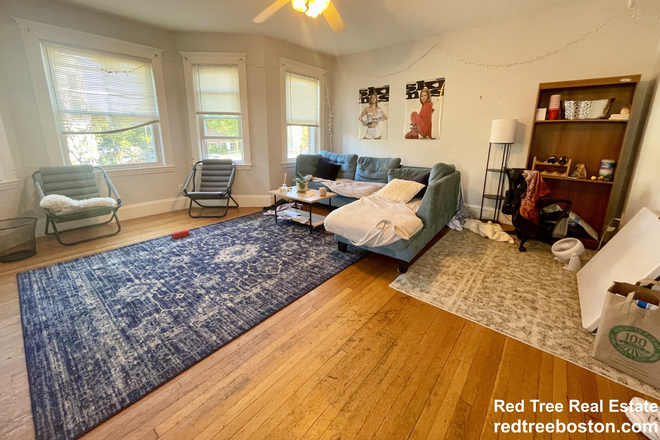... - 4 BED WITH PORCH, STEPS FROM CLEVELAND CIRCLE Townhome